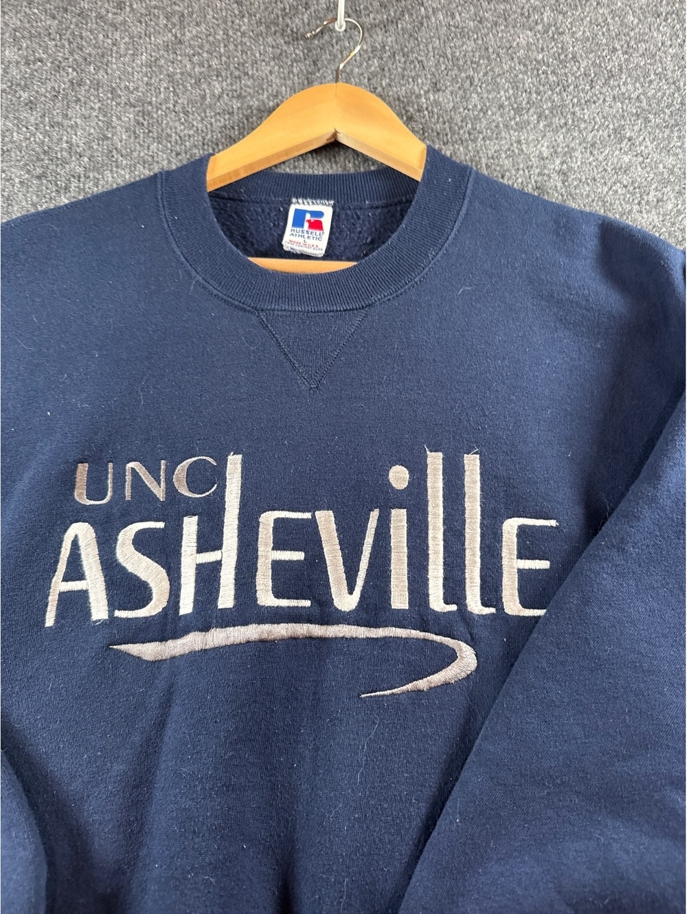 Vintage Russell Athletic UNC Asheville Men's L Navy Crewneck Sweatshirt USA Made